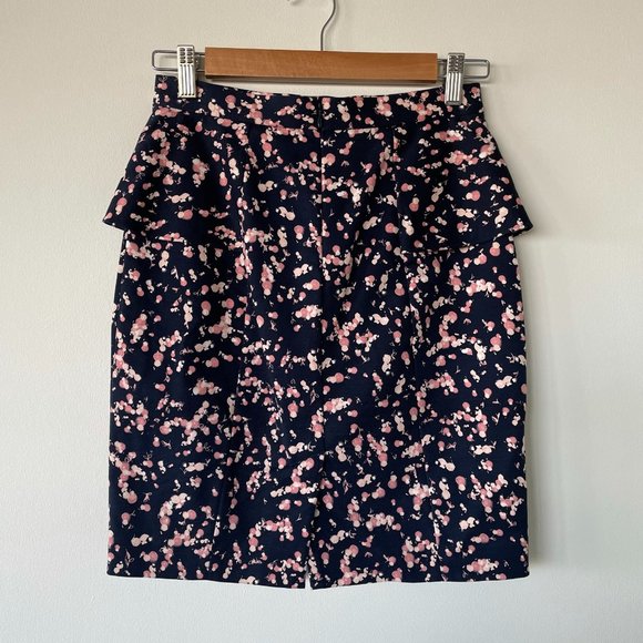 Club Monaco - Peplum Pencil Skirt - Picture 3 of 4